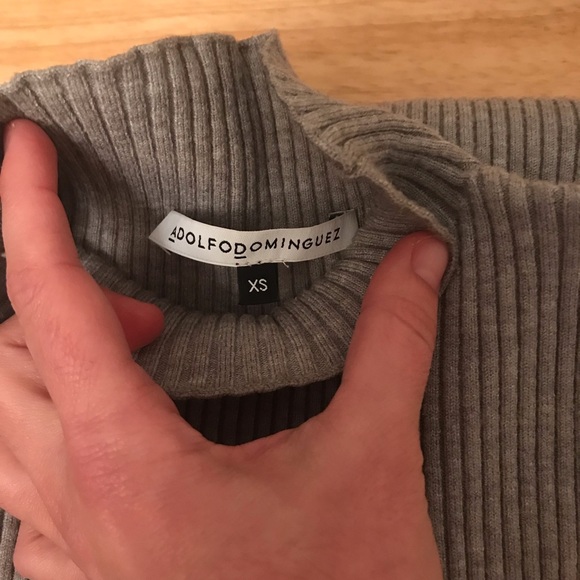 Adolfo Dominguez Ribbed Mock Turtleneck Sweater - size XS - Picture 3 of 6